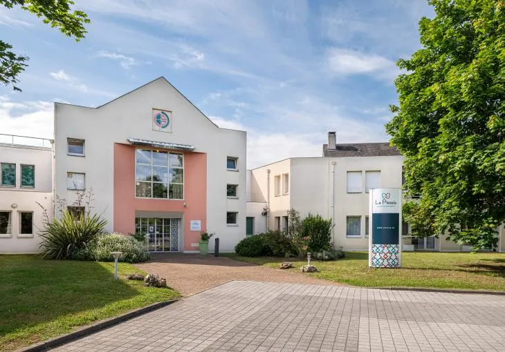 2024-KORIAN-LE%2520PLESSIS-37-LA%2520RICHE_09