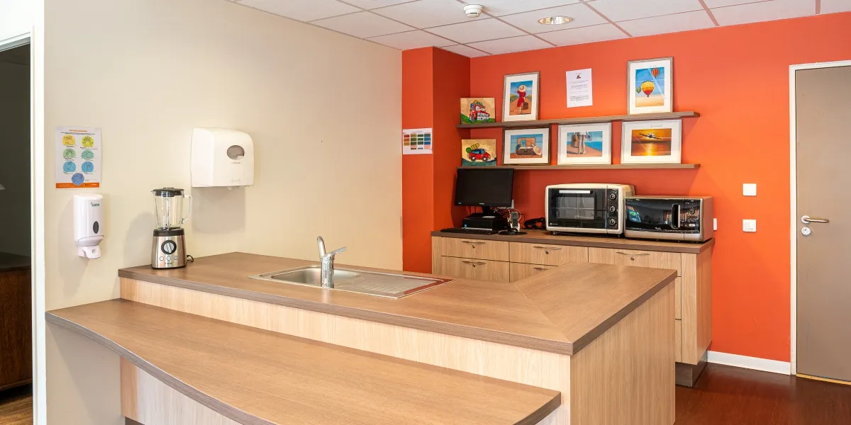 2021-KORIAN%2520CHENE%2520DOR-54-BONCHAMPS-LES-LAVALS-CUISINE_03