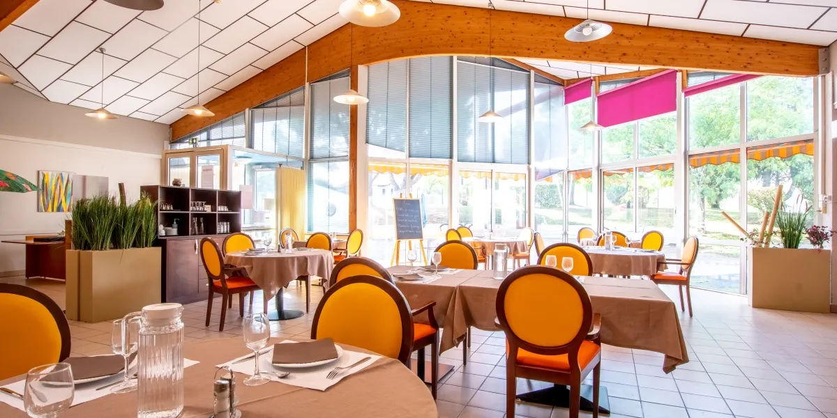 2020_KORIAN_BOIS-LONG-St%2520Saturnin_Restaurant_01