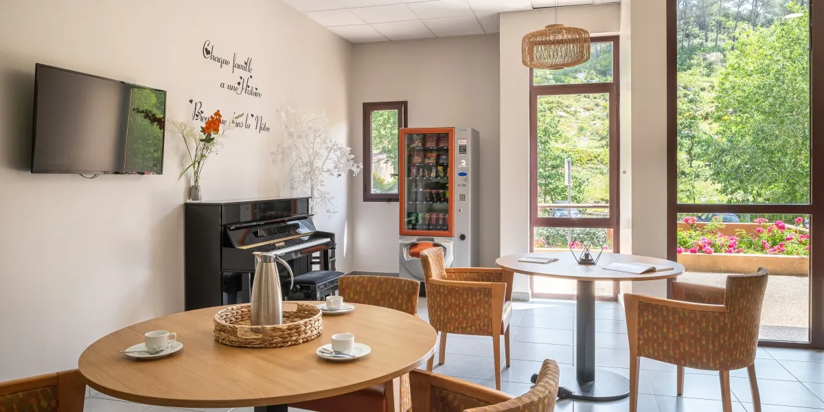 2024-KORIAN-DOMAINE%2520DE%2520COLLONGUE-13-SAINT-MARC-JAUMEGARDE_40