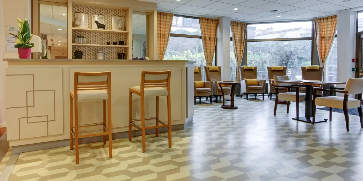 2022_PLACE%2520ROYALE_Salon_3_0