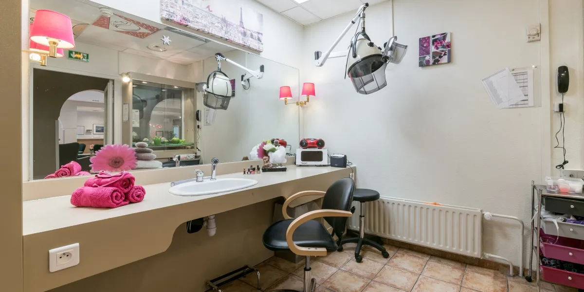 2021_KORIAN_83_RivedEsterel_SalonCoiffure_1_0