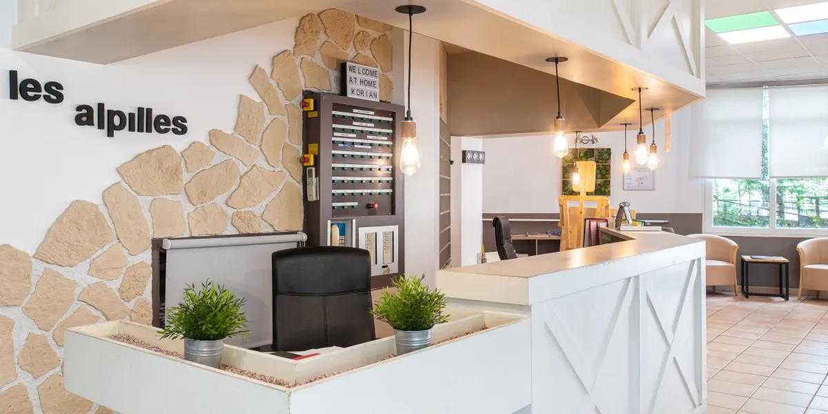 2020-Les%2520Alpilles-13-VITROLLES_015