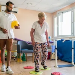 2021_KORIAN_83_LESPINSBLEUS_Scenedevie_8_0