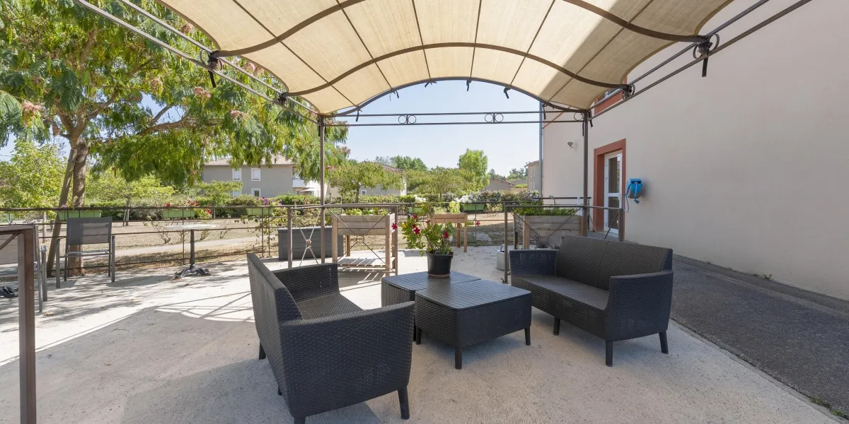 2022_KORIAN_32_Villa%2520Castera_Exterieur_08_0