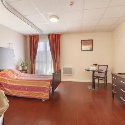 2022_KORIAN_32_Villa%2520Castera_Chambre_03_0