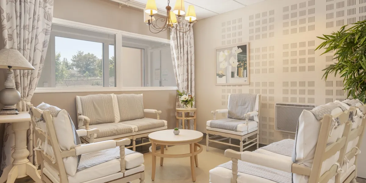 2022_KORIAN_32_Villa%2520Castera_Salon%2520des%2520familles_01_0