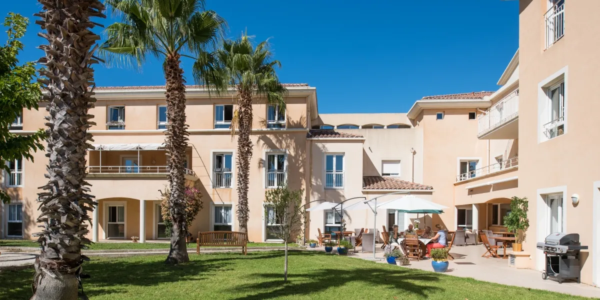 Korian-Cap%2520Sici%25C3%25A9-LA%2520SEYNE%2520SUR%2520MER_006