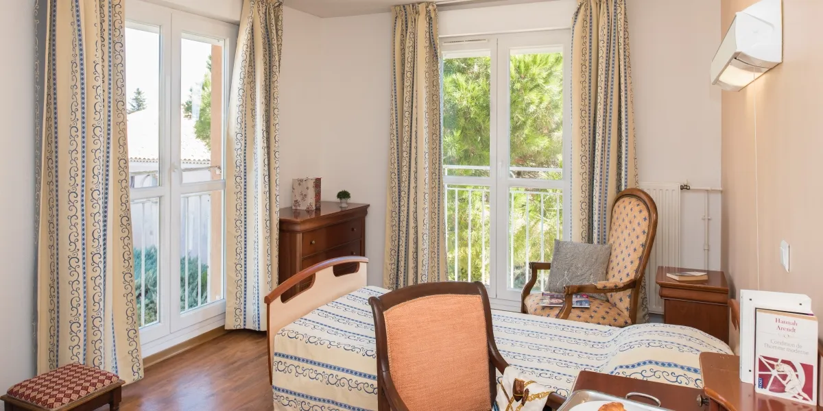 Korian-Cap%2520Sici%25C3%25A9-LA%2520SEYNE%2520SUR%2520MER_037